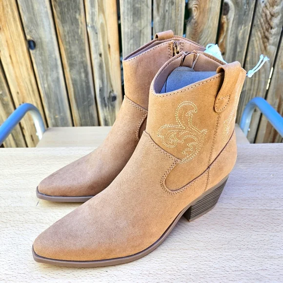 Faux Leather Western Boots Womens Size 8 - Picture 10 of 16